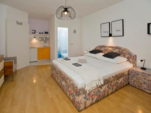 Apartments Bubalo Хвар Экстерьер фото