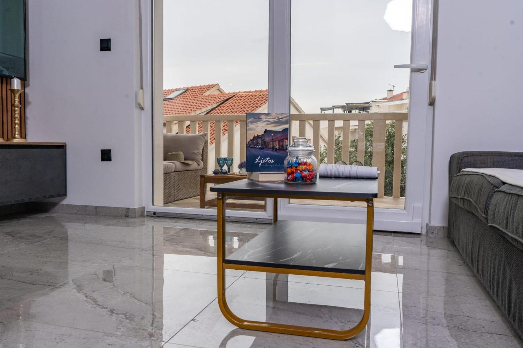 Apartments Bubalo Хвар Номер фото