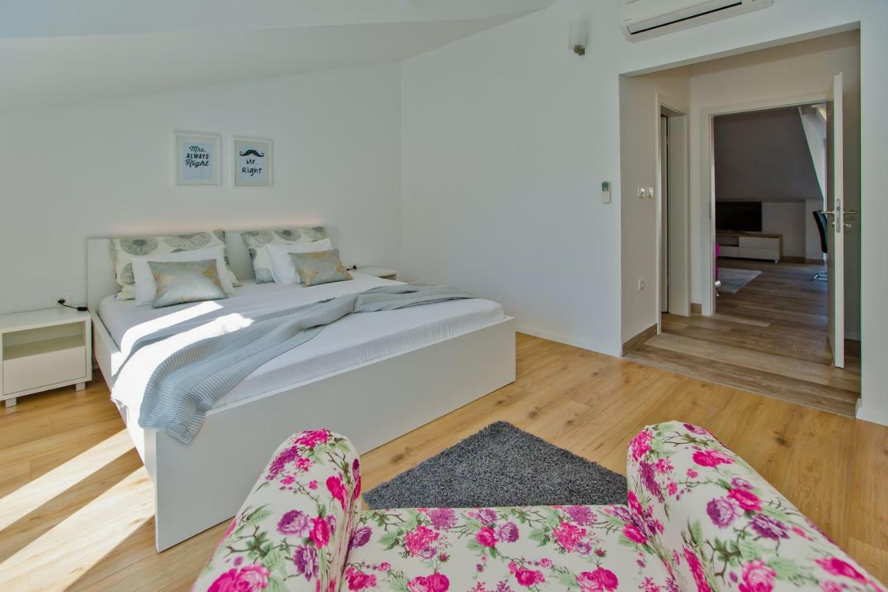 Apartments Bubalo Хвар Экстерьер фото