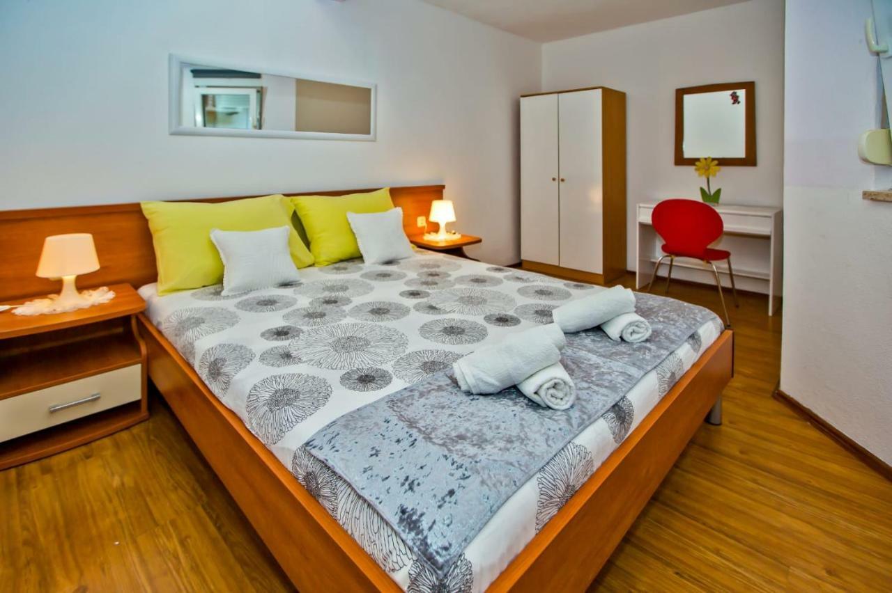 Apartments Bubalo Хвар Экстерьер фото