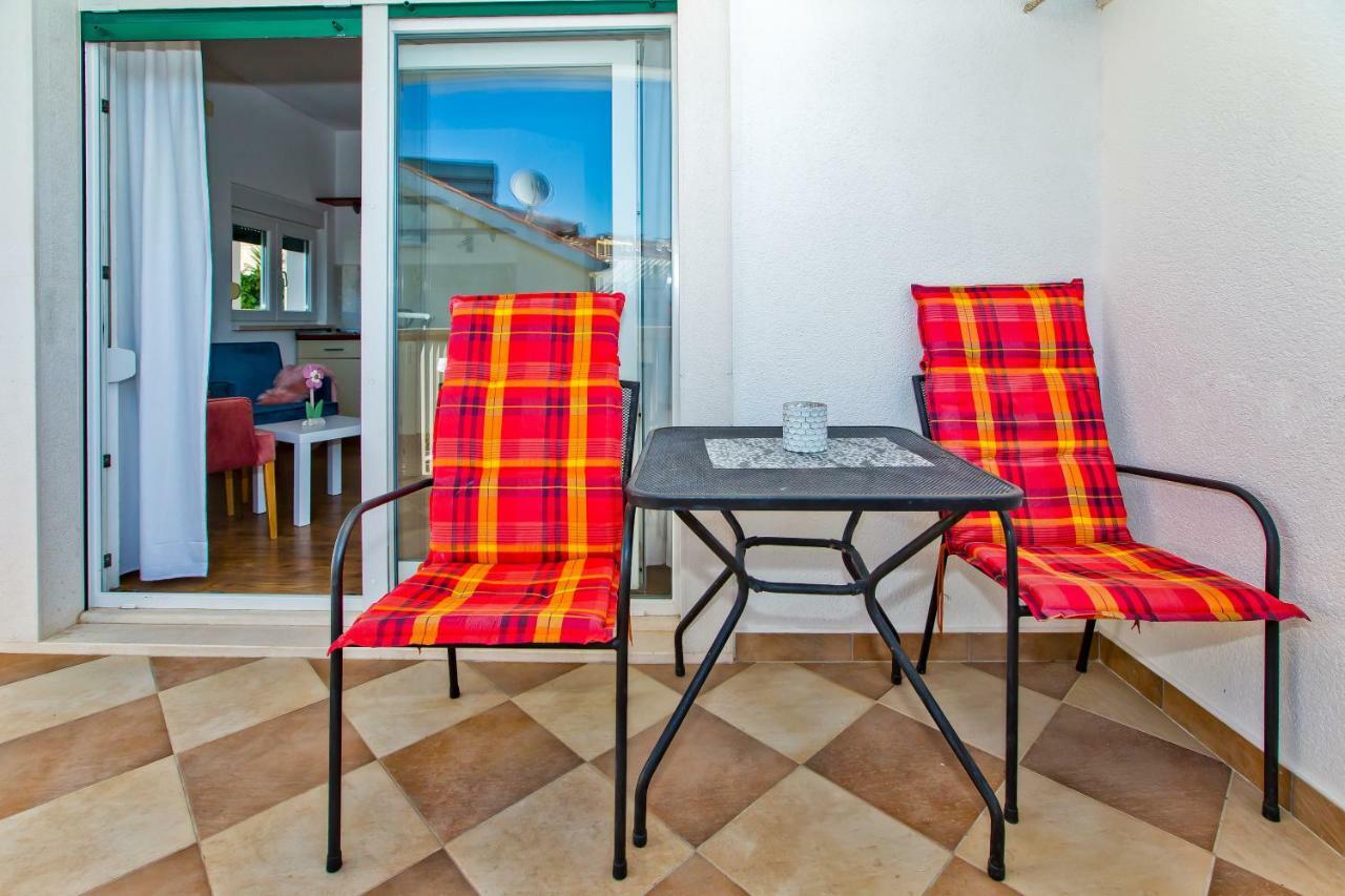 Apartments Bubalo Хвар Экстерьер фото